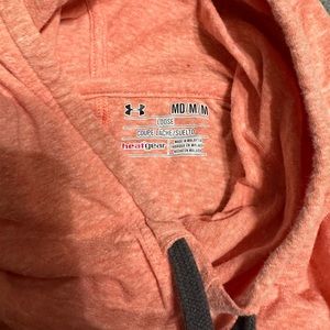 Under Armour lightweight long sleeve. Size MD.